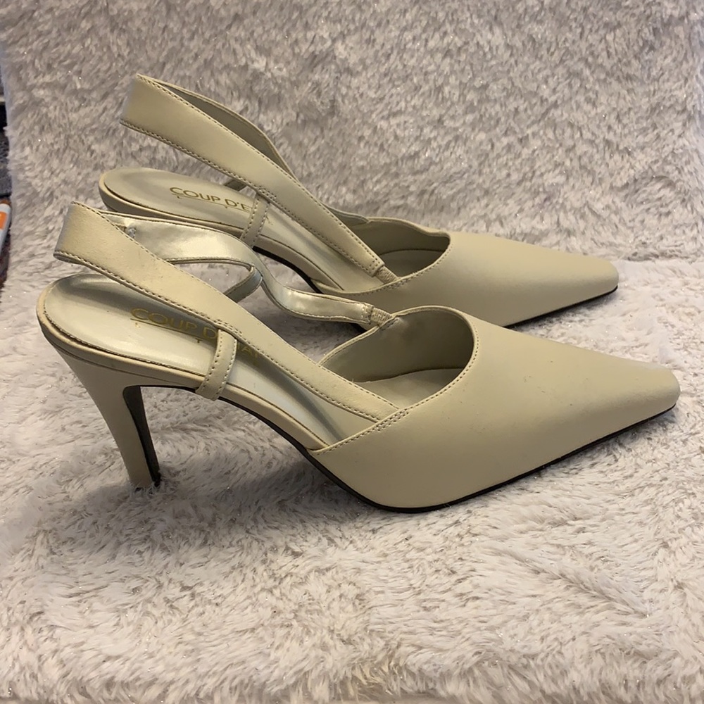 Women’s close toe heels 9M
